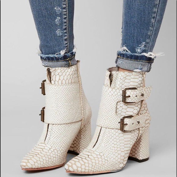 Freebird by Steven Shoes - Free bird Joey boot white snake